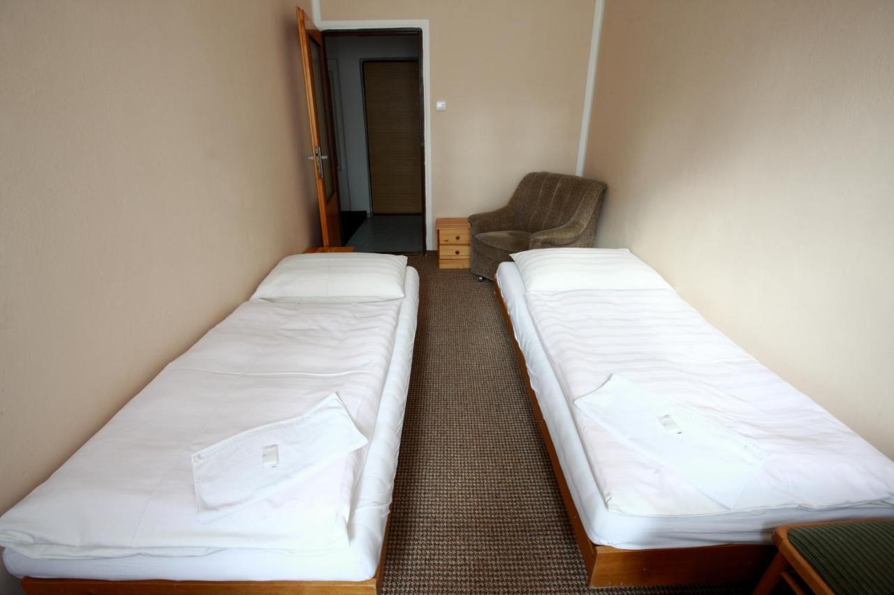 Hotel Slavie Klášterec nad Ohří Kültér fotó