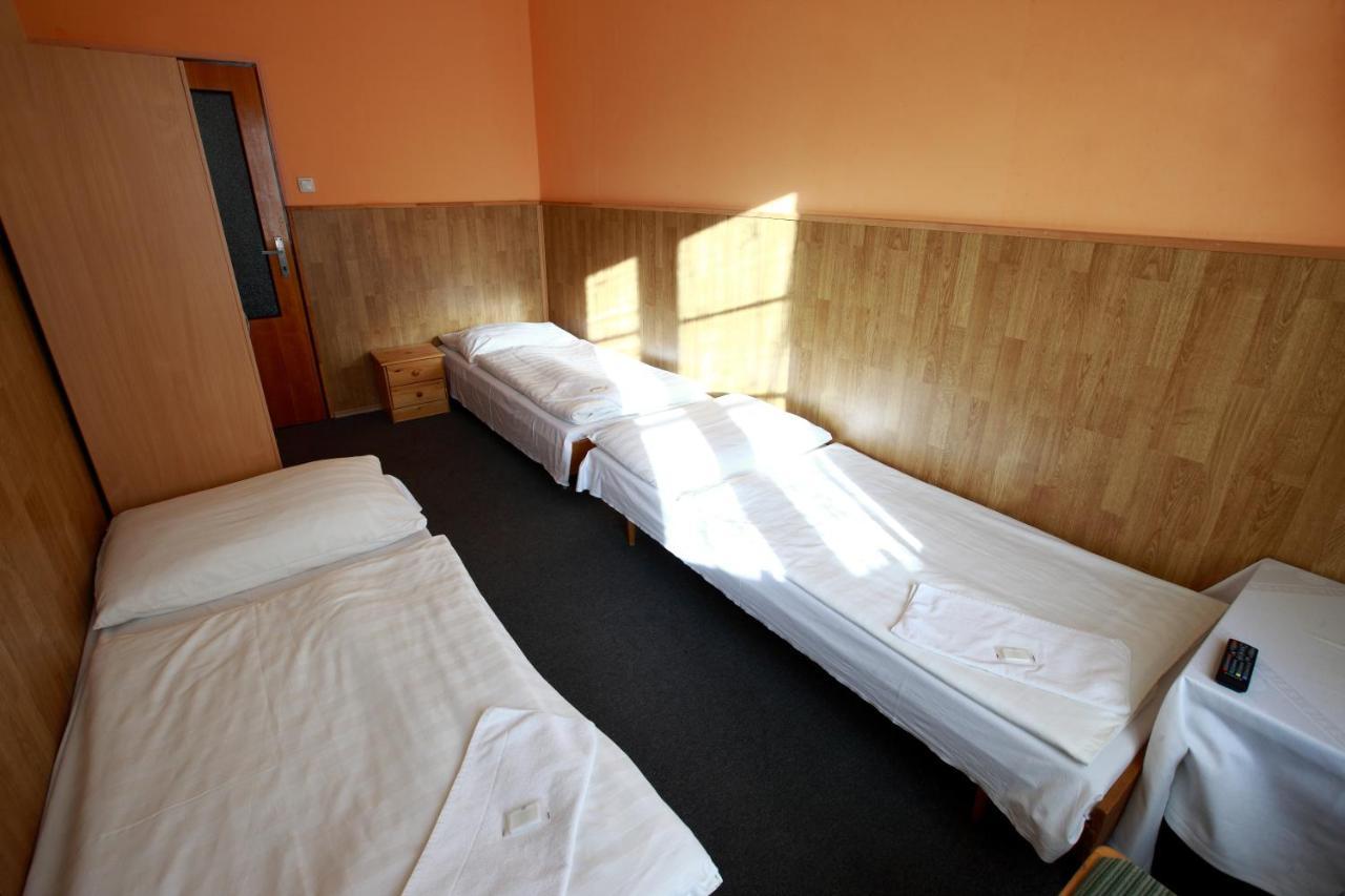 Hotel Slavie Klášterec nad Ohří Kültér fotó